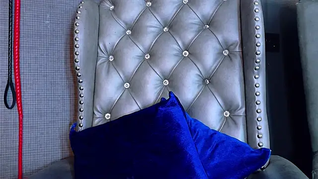 Snapshot of LusstCruella chatting on 10.07.25 LusstCruella online show from 10.07.25