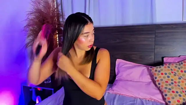 Martina Miiller online show from 02.04.25