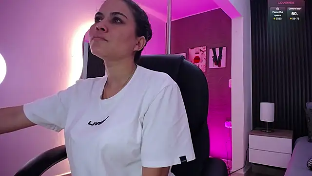 natasha  jackson online show from 10.15.25