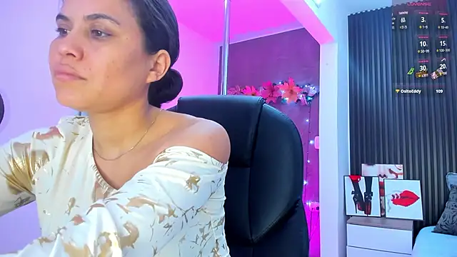 natasha  jackson online show from 12.01.25