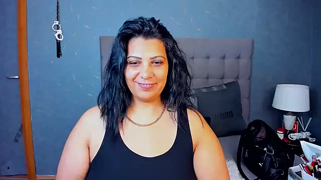 Snapshot of AmyCubes chatting on 11.01.25 AmyCubes online show from 11.01.25