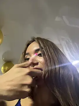 Nikol Rang   online show from 02.17.25