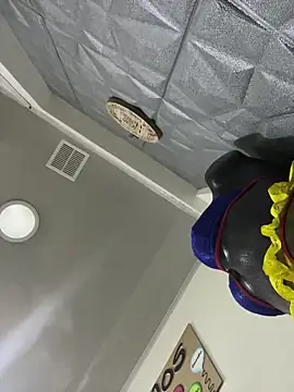 Nikol Rang   online show from 02.27.25