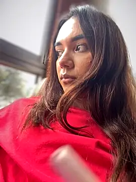 Nikol Rang   online show from 10.05.25