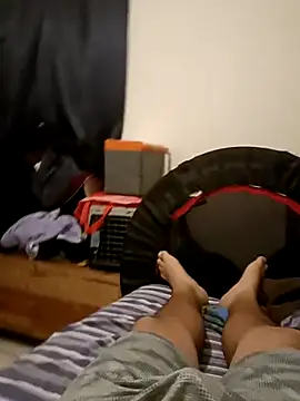 Snapshot of Emmanuelooo chatting on 12.04.25 Emmanuelooo online show from 12.04.25