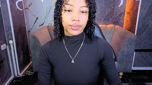 Snapshot of Violeth_b chatting on 02.24.26 Violeth b online show from 02.24.26