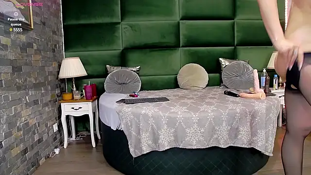 SelenSummer online show from 03.15.25