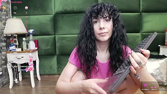 SelenSummer online show from 10.27.25