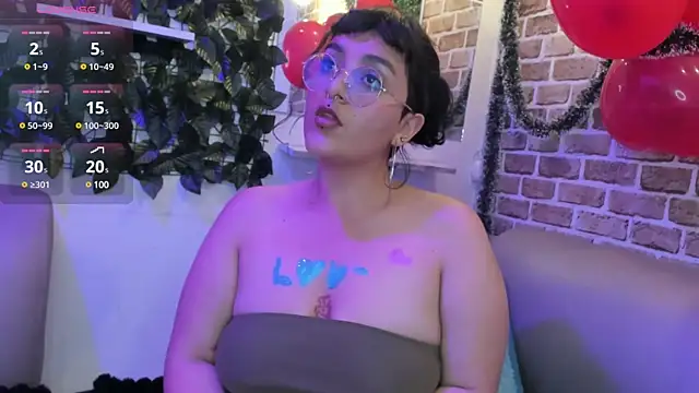 Snapshot of kory_mansson chatting on 02.14.25 kory mansson online show from 02.14.25