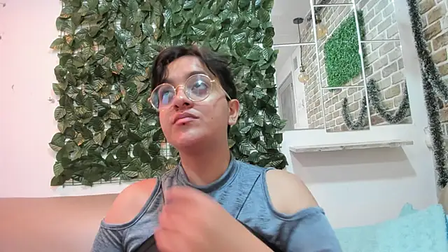 Snapshot of kory_mansson chatting on 03.19.25 kory mansson online show from 03.19.25