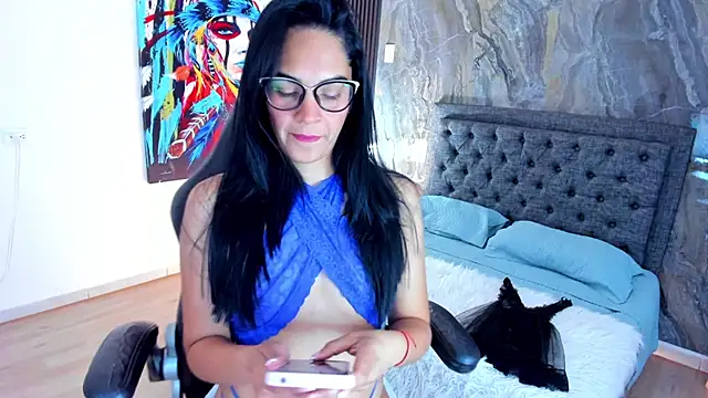 Carlota milf 30 online show from 01.30.25