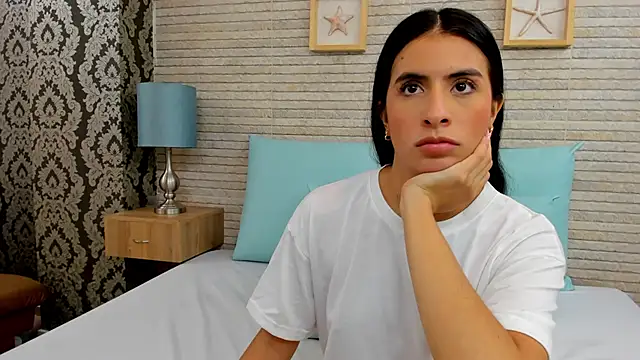 Snapshot of IssabellaLopez chatting on 12.13.24 IssabellaLopez online show from 12.13.24