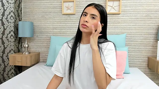 Snapshot of IssabellaLopez chatting on 12.20.24 IssabellaLopez online show from 12.20.24