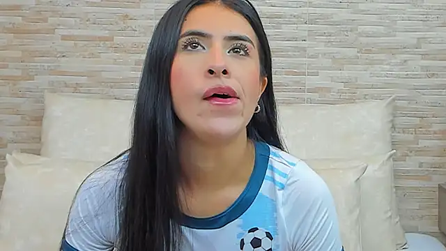 Snapshot of IssabellaLopez chatting on 03.01.25 IssabellaLopez online show from 03.01.25