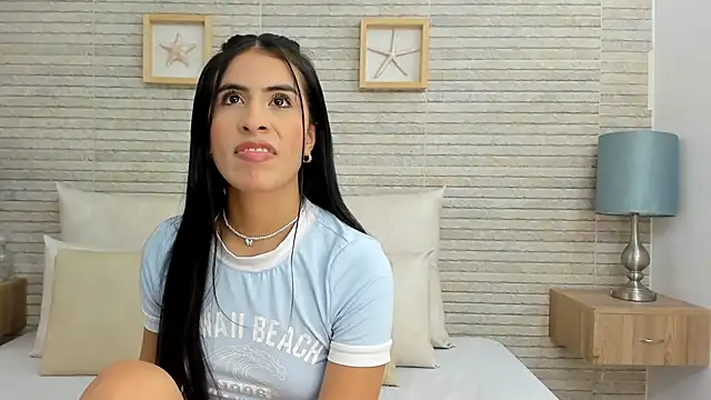 Snapshot of IssabellaLopez chatting on 03.12.25 IssabellaLopez online show from 03.12.25