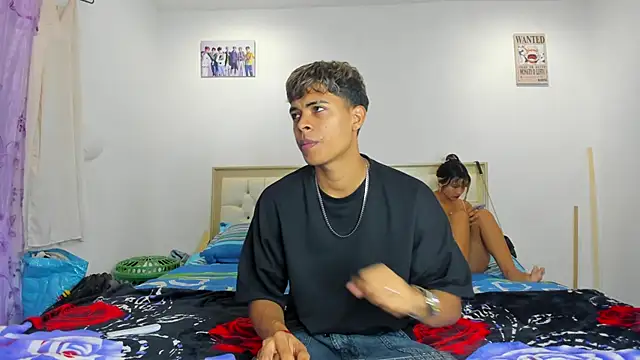 Snapshot of dafnezahiraa_ chatting on 01.05.25 dafnezahiraa online show from 01.05.25