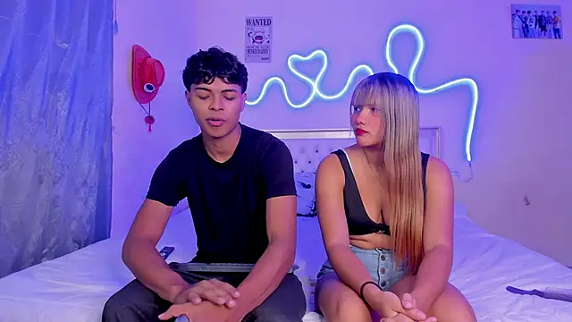 Snapshot of dafnezahiraa_ chatting on 11.02.25 dafnezahiraa online show from 11.02.25