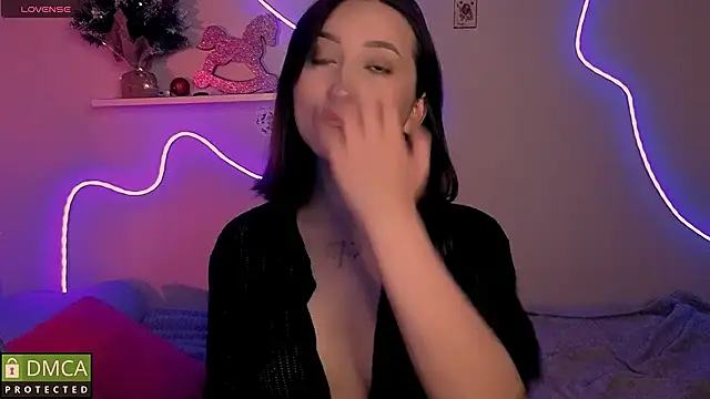 Snapshot of wow_susan chatting on 02.06.26 wow susan online show from 02.06.26