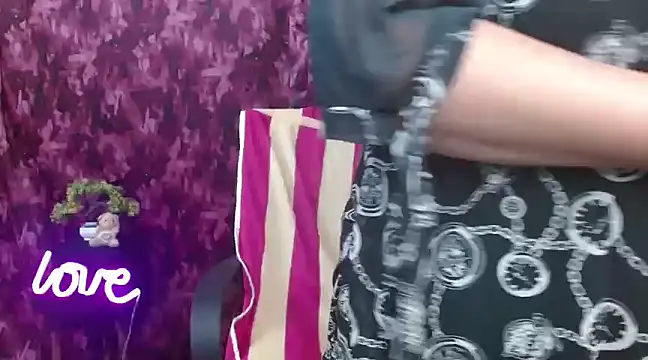 Naughty Ayesha1 online show from 12.28.24