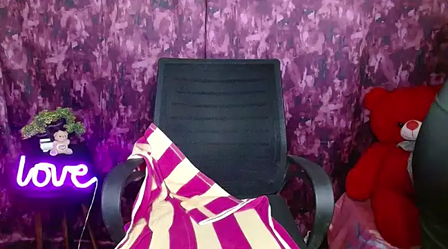 Naughty Ayesha1 online show from 01.19.25