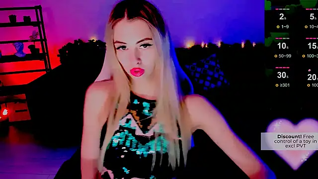 Emilia Klar online show from 01.13.25