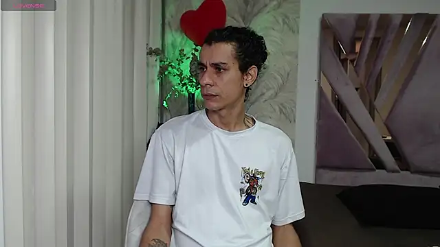 Snapshot of jackstanford chatting on 03.06.25 jackstanford online show from 03.06.25