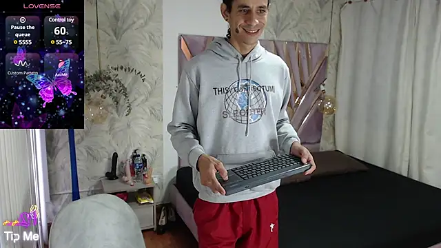 Snapshot of jackstanford chatting on 03.18.25 jackstanford online show from 03.18.25