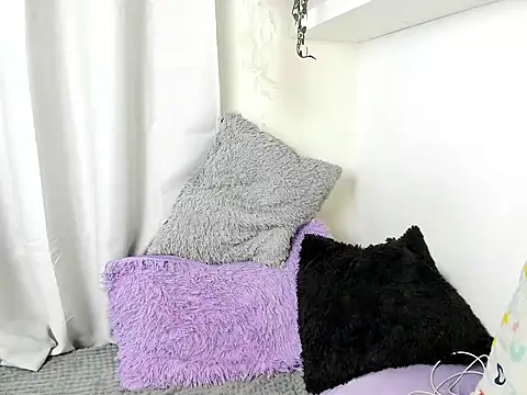 santy-kitty online show from 01.13.25