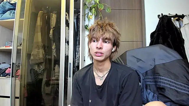 santy-kitty online show from 02.16.25