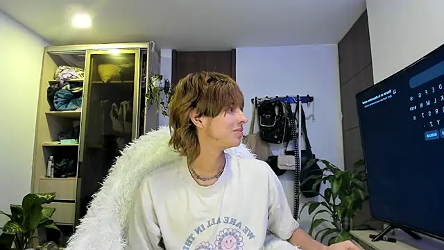 santy-kitty online show from 03.14.25