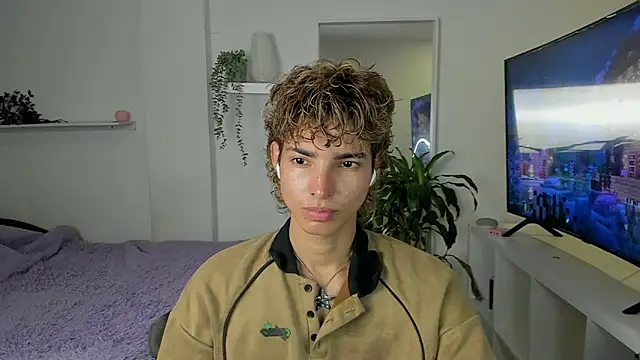 santy-kitty online show from 09.23.25