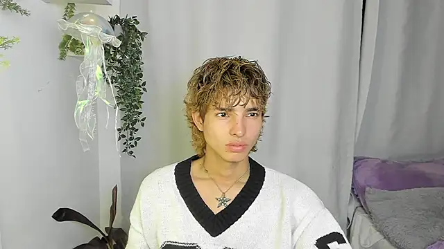 santy-kitty online show from 10.07.25