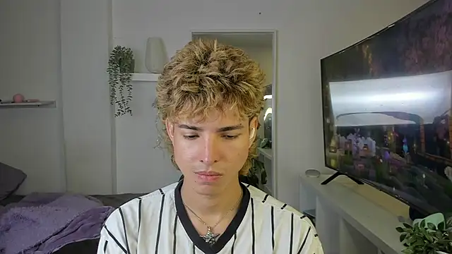 santy-kitty online show from 11.08.25