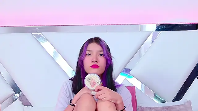 AlliciaKim online show from 01.24.25