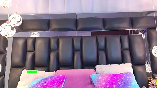 AlliciaKim online show from 02.06.25