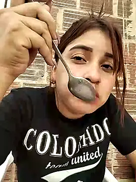 perlita05 online show from 03.12.25