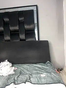 perlita05 online show from 03.13.25