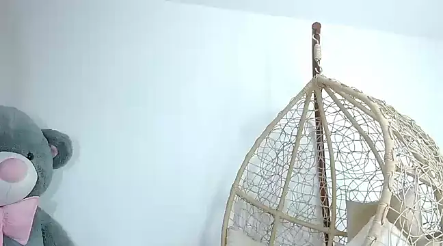 ebonyhotcats90 online show from 12.22.24