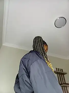 Snapshot of 02Boitybaby chatting on 12.05.24 02Boitybaby online show from 12.05.24