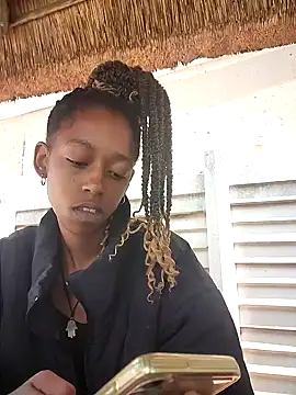 Snapshot of 02Boitybaby chatting on 02.11.25 02Boitybaby online show from 02.11.25