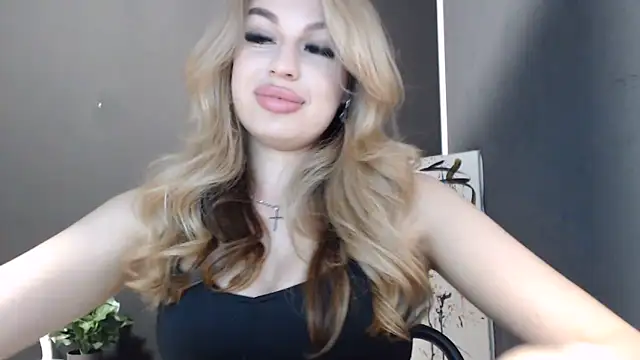 Snapshot of Your_Jessy chatting on 06.07.26 Your Jessy online show from 06.07.26