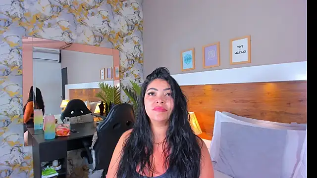 EmaBakker online show from 04.04.26