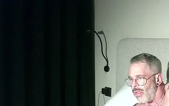 LIVEcamCUMDADDY online show from 02.28.25