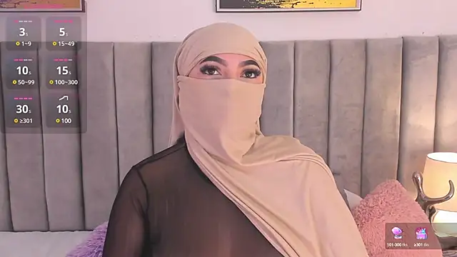 Snapshot of _malih_ chatting on 01.07.25 malih online show from 01.07.25