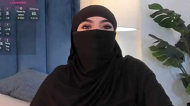 Snapshot of _malih_ chatting on 10.08.25 malih online show from 10.08.25