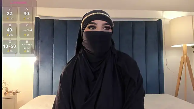 Snapshot of _malih_ chatting on 12.04.25 malih online show from 12.04.25