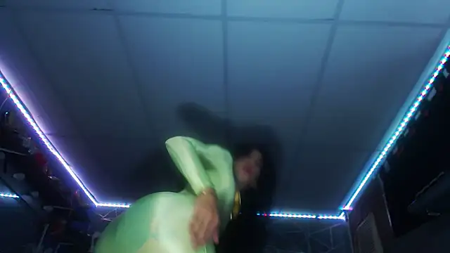 Daniela GirlHot01 online show from 10.10.25