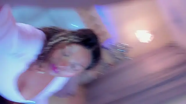 Snapshot of Redhot_chilipeppers chatting on 12.20.24 Redhot chilipeppers online show from 12.20.24