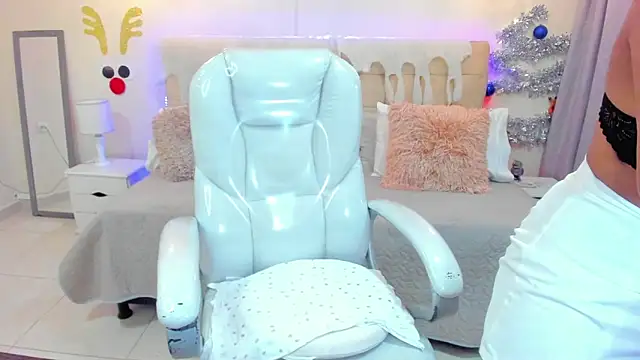 Snapshot of Redhot_chilipeppers chatting on 01.07.25 Redhot chilipeppers online show from 01.07.25