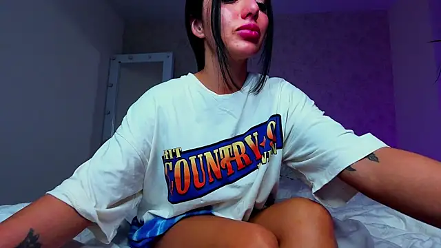 Snapshot of AddictedSabi chatting on 11.03.25 AddictedSabi online show from 11.03.25